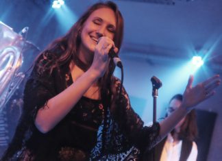 Lori Sečanská