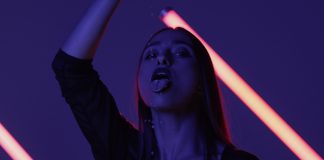 Konekshan - Dominika