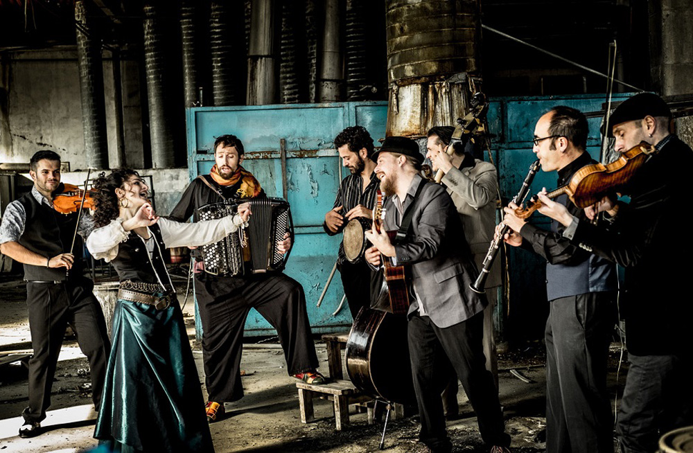 Barcelona Gipsy balKan Orchestra