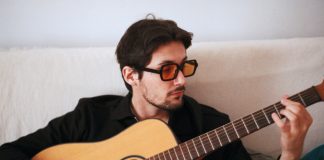 Toello