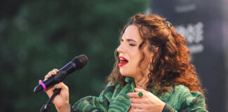 Júlia Kozáková